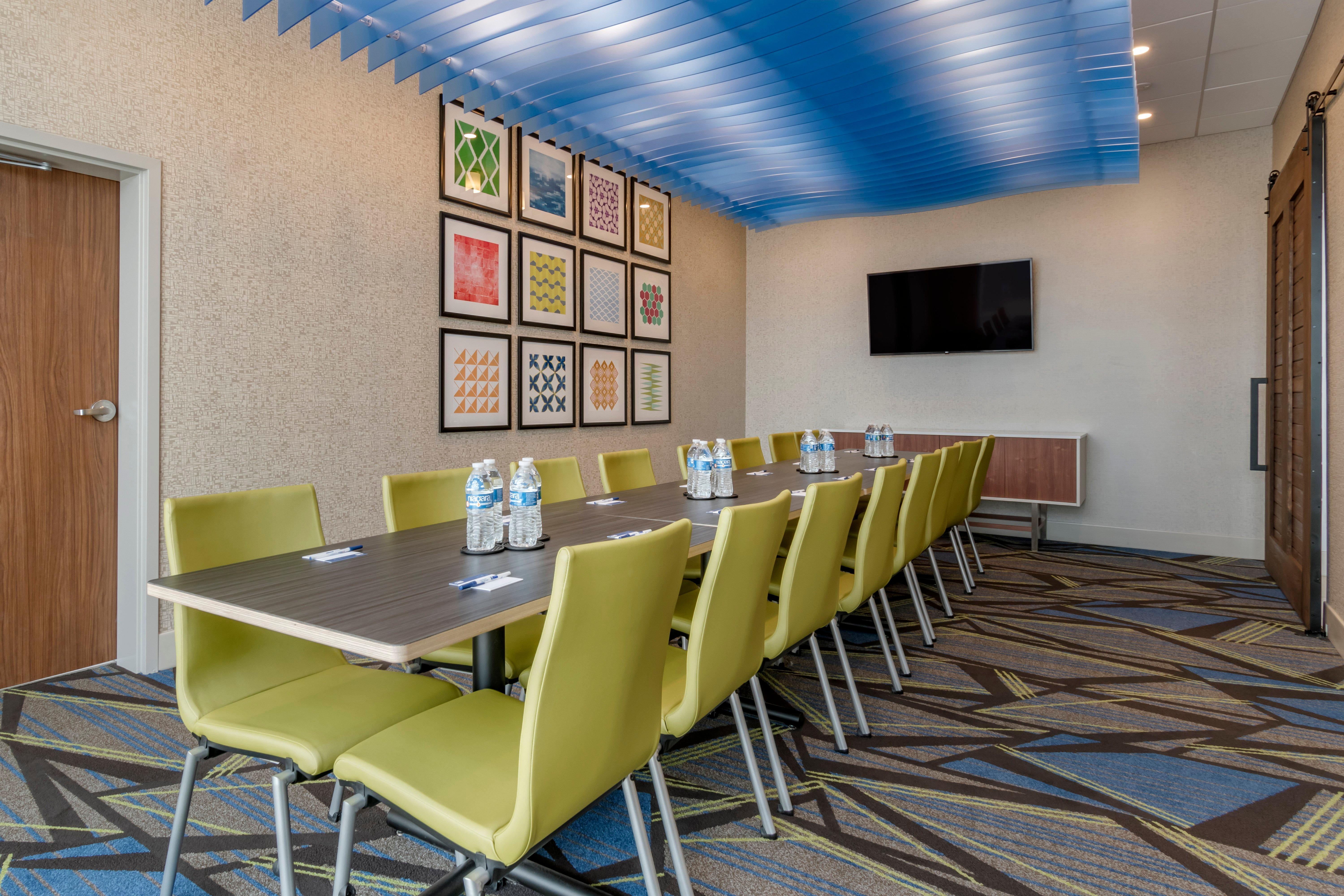 Holiday Inn Express & Suites - Lancaster - Mount Joy By Ihg Екстериор снимка