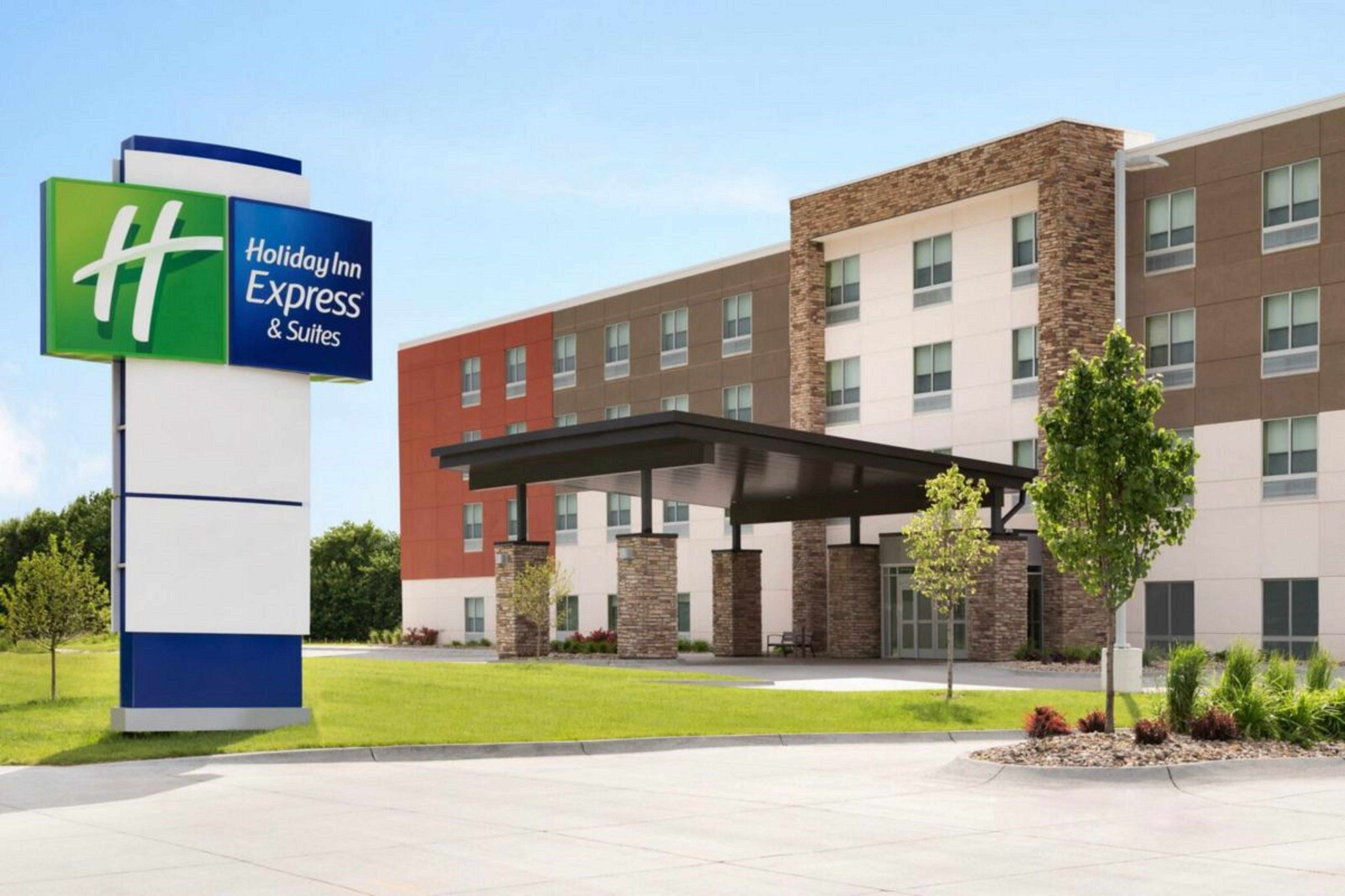 Holiday Inn Express & Suites - Lancaster - Mount Joy By Ihg Екстериор снимка